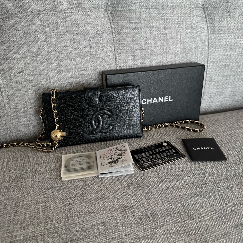 ❌SOLD❌AUTHENTIC CHANEL Black Caviar Wallet with Box & Card & adjustable Chains✨ - Picture 4 of 17